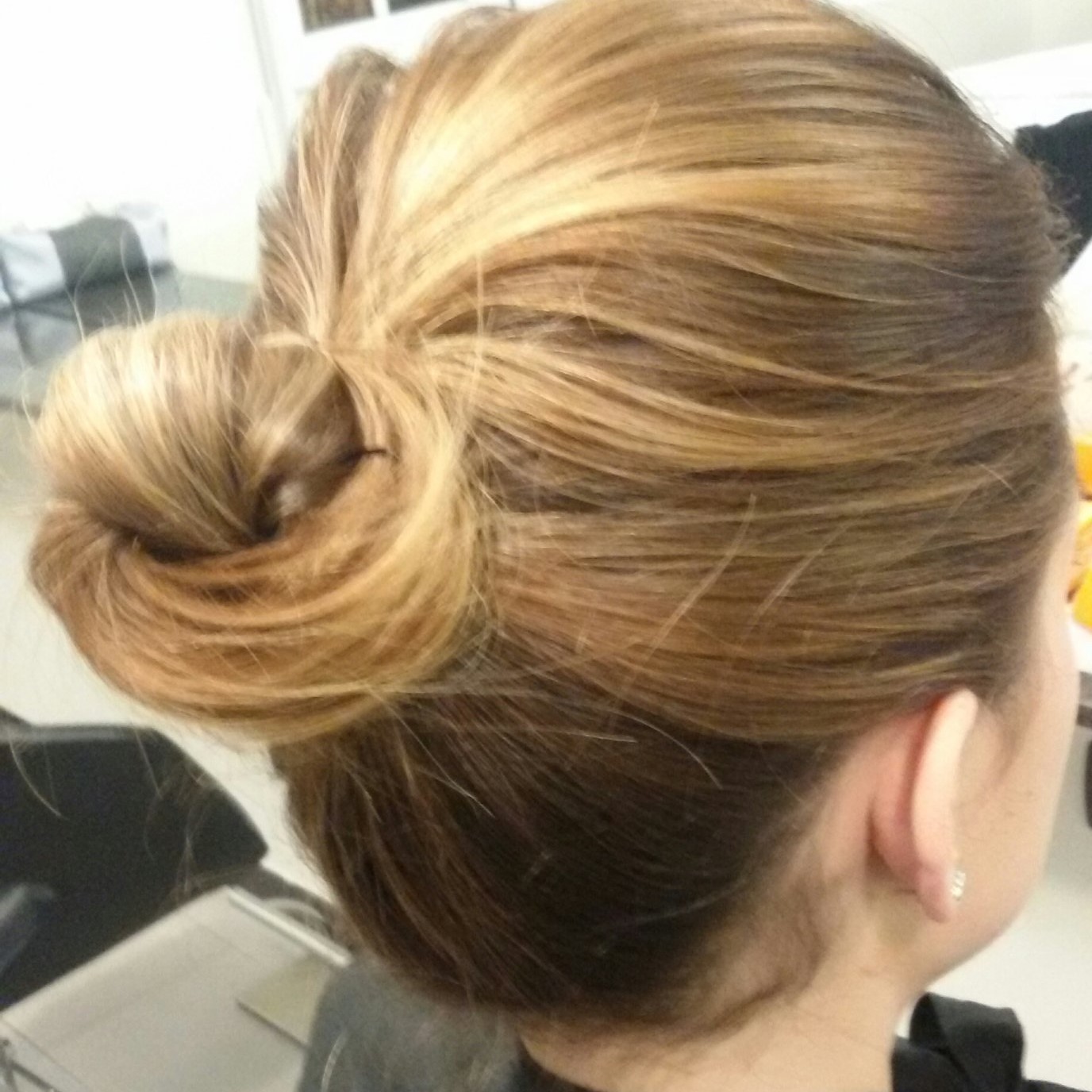 Acconciatura con chignon